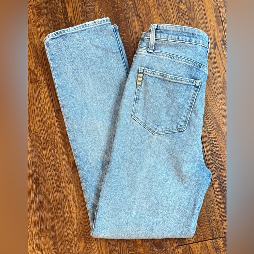 PAIGE Sold Out Stella High-Rise Straight Leg Jean in Light Wash (Leela) Size 29 - Picture 12 of 12